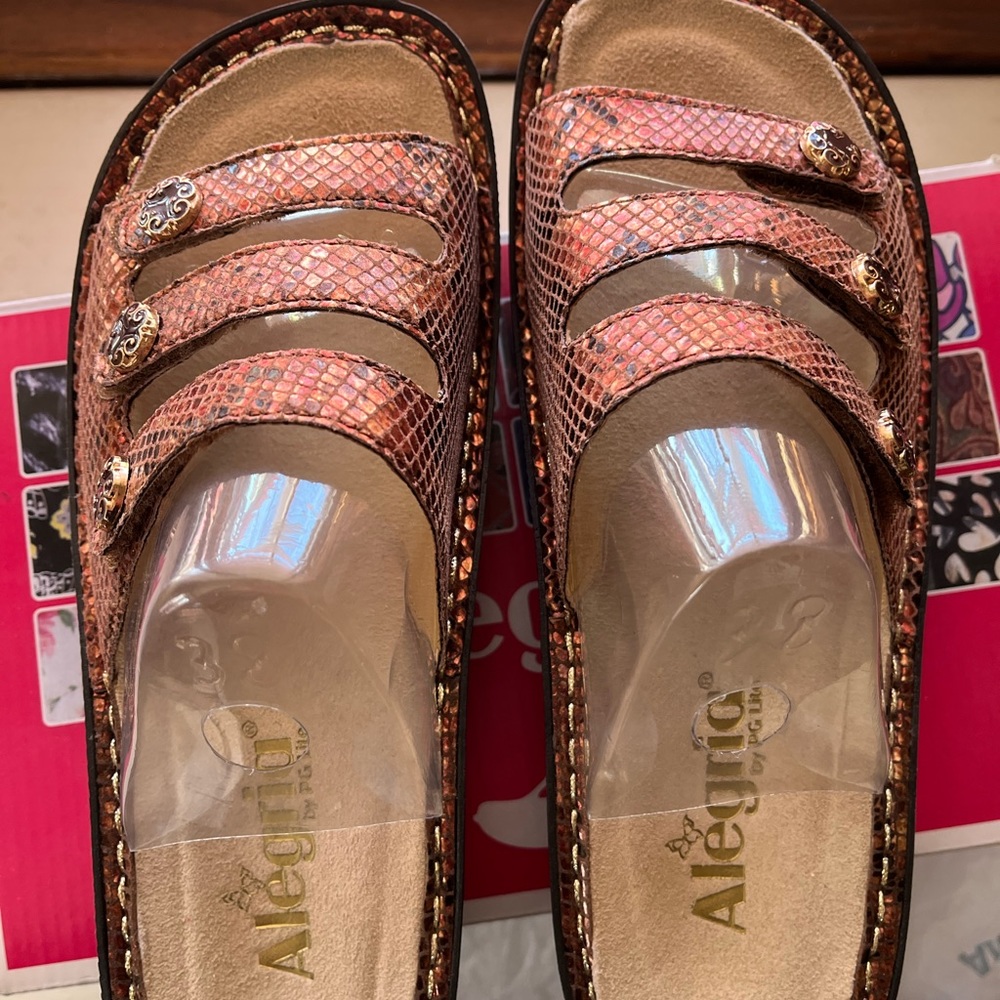 Algeria shoes size 38